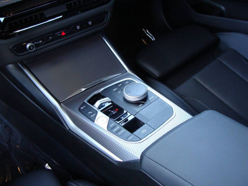 2025 BMW 3 Series 330i