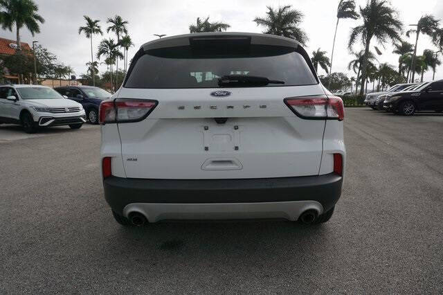2022 Ford Escape SE