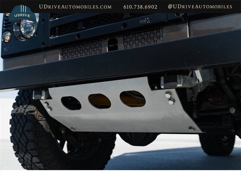 1984 Land Rover Defender