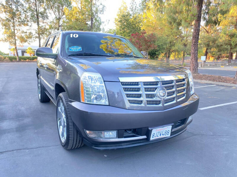 2010 Cadillac Escalade for sale at Right Cars Auto Sales in Sacramento CA