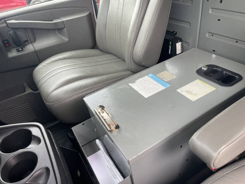 2017 Chevrolet Express 2500