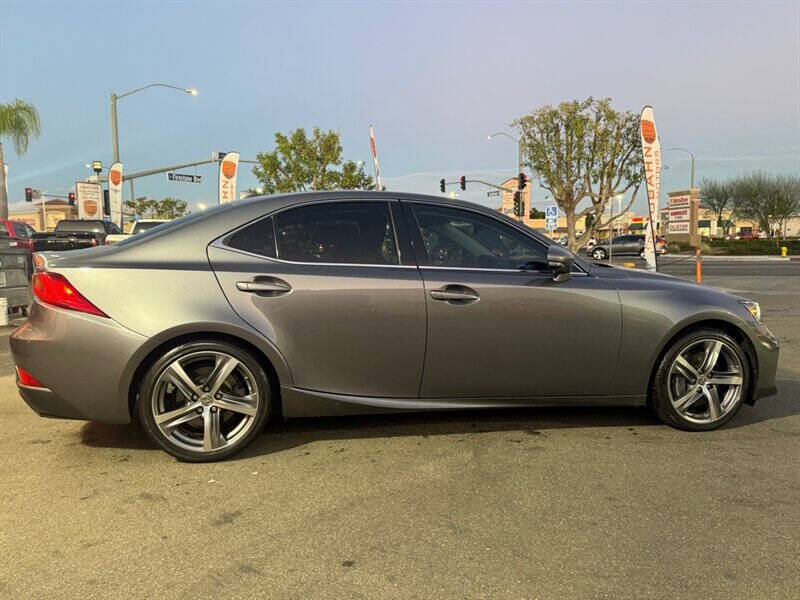 2018 Lexus IS 300