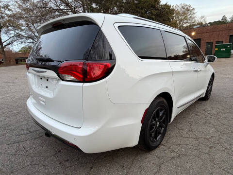 2020 Chrysler Pacifica Touring L