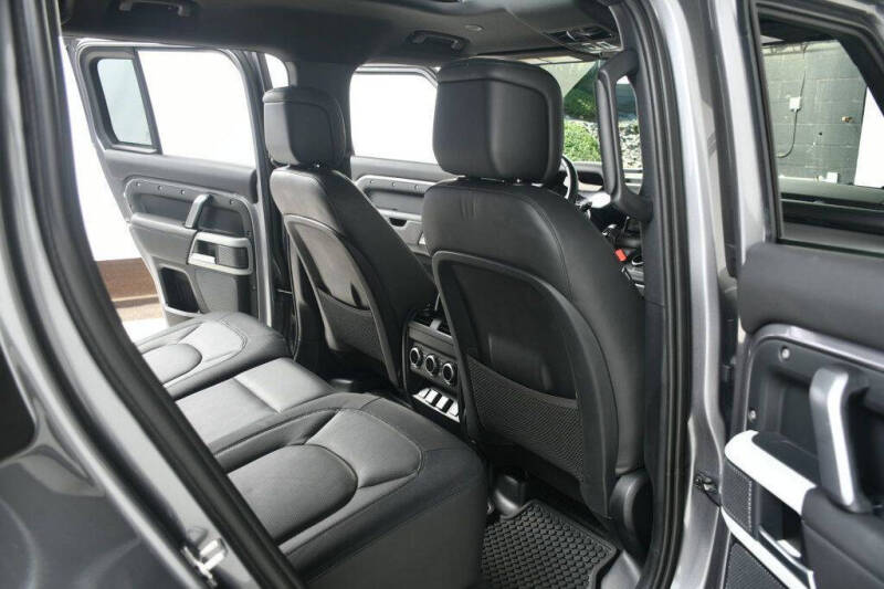 2023 Land Rover Defender 110 X-Dynamic SE