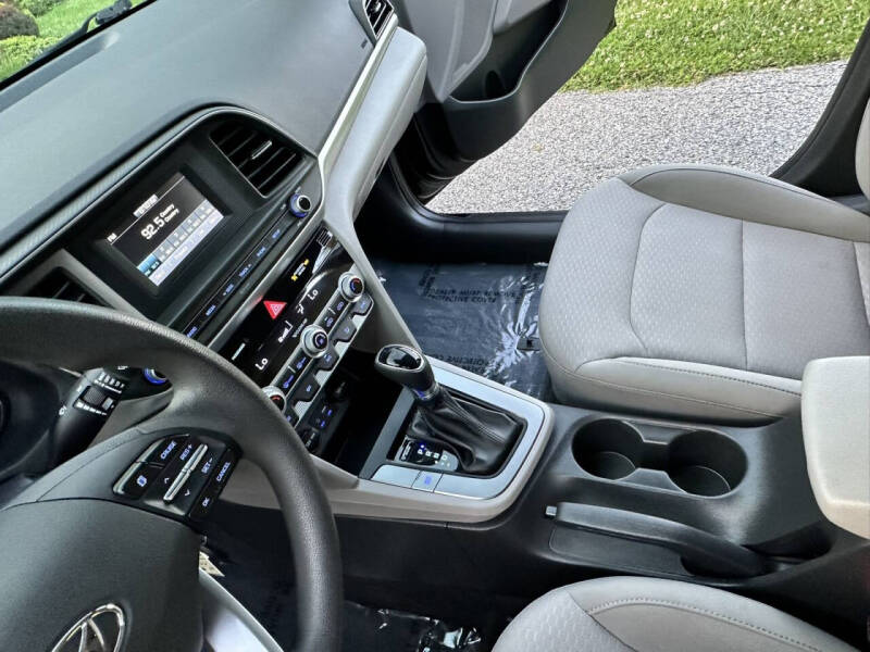 2020 Hyundai Elantra