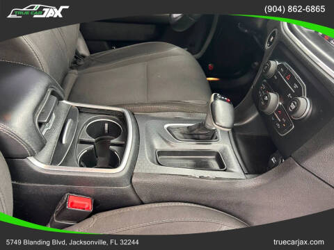 2017 Dodge Charger SXT