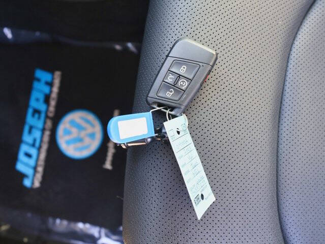 2023 Volkswagen Taos SEL 4Motion