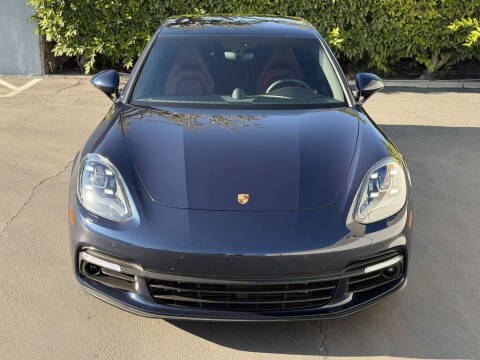 2018 Porsche Panamera 4S
