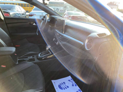 2022 Kia Forte GT Line