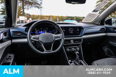 2024 Volkswagen Taos SE