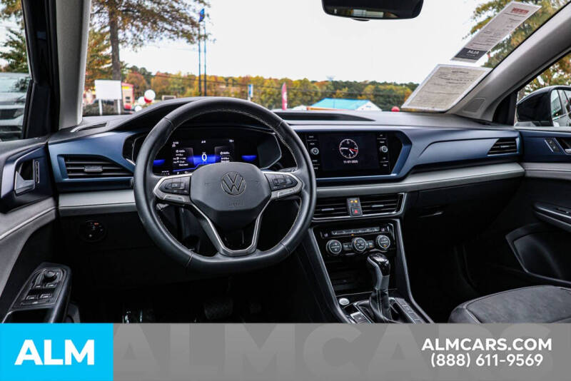 2024 Volkswagen Taos SE