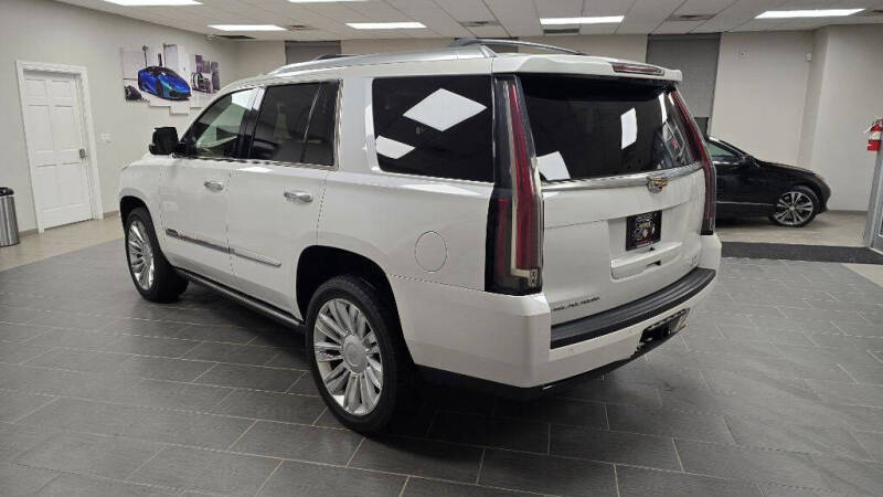 2016 Cadillac Escalade Platinum