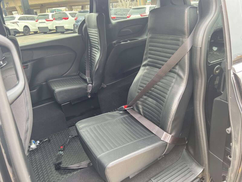 2024 Chrysler Pacifica Touring