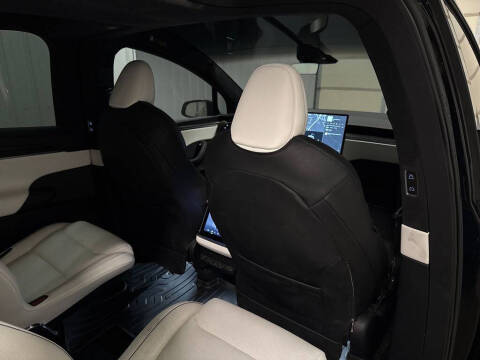 2022 Tesla Model X Plaid