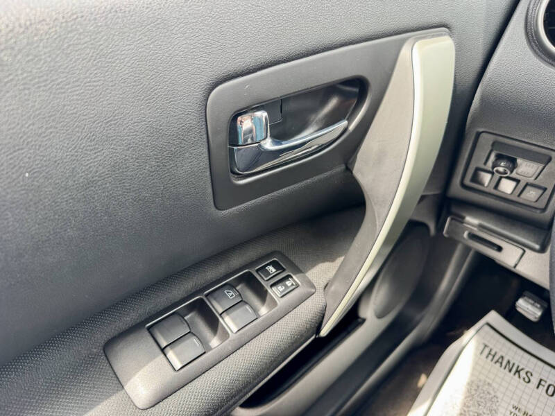 2012 Nissan Rogue SV
