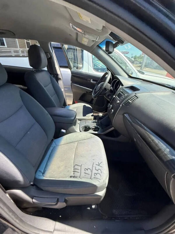 2013 Kia Sorento LX