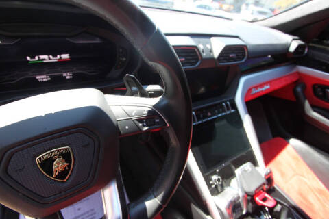 2019 Lamborghini Urus