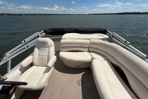 2011 Sun Tracker Party Barge 22 Sport Fish Rege