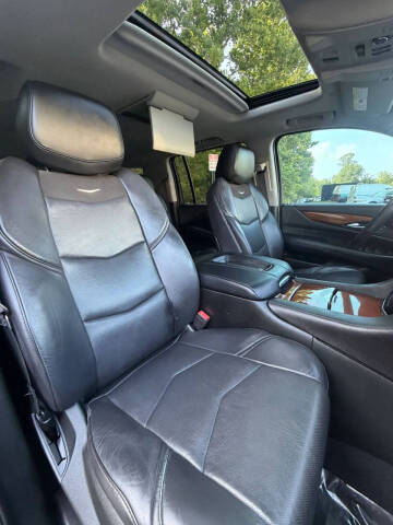 2018 Cadillac Escalade ESV Luxury