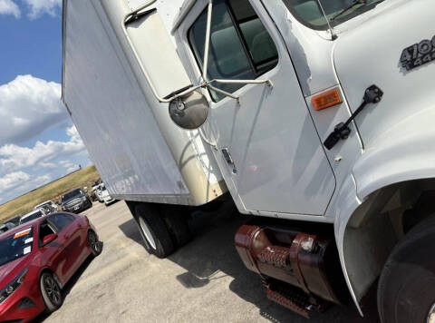 2001 International 4700