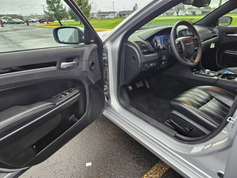 2023 Chrysler 300 S V6