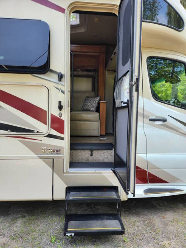 2020 Thor Synergy 24ST