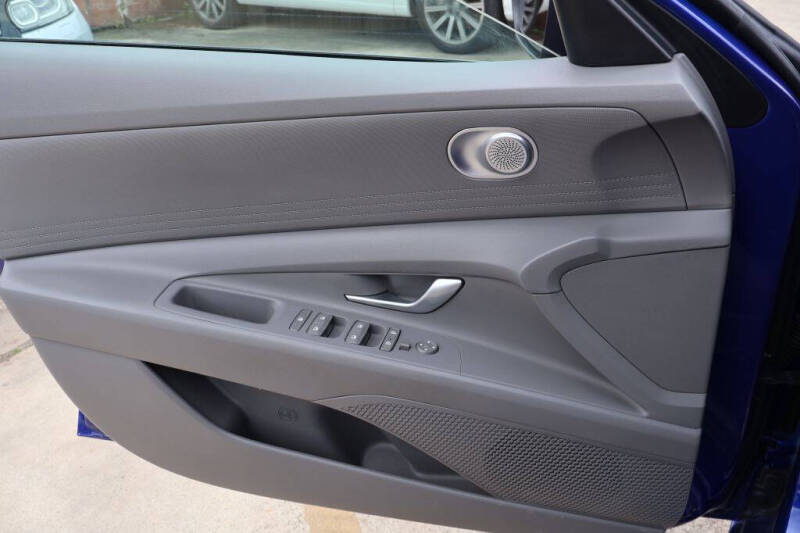 2023 Hyundai Elantra