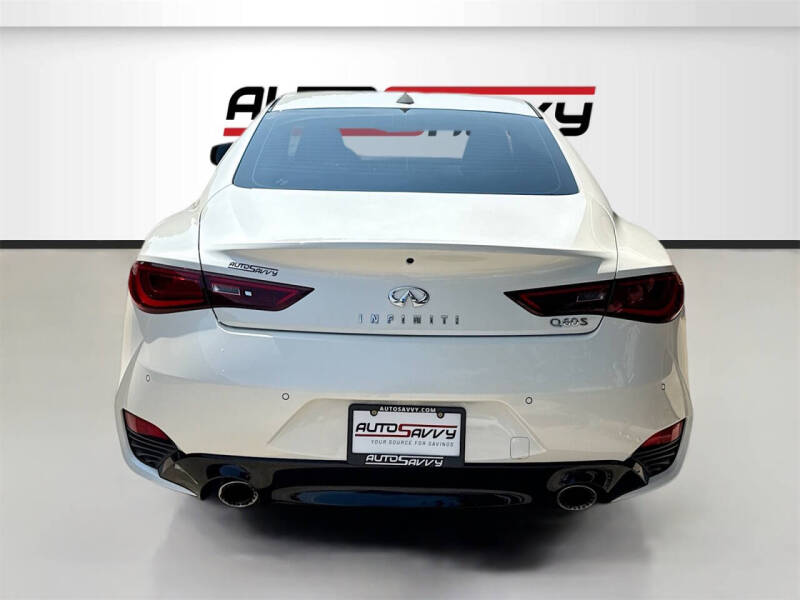 2022 Infiniti Q60 Red Sport 400