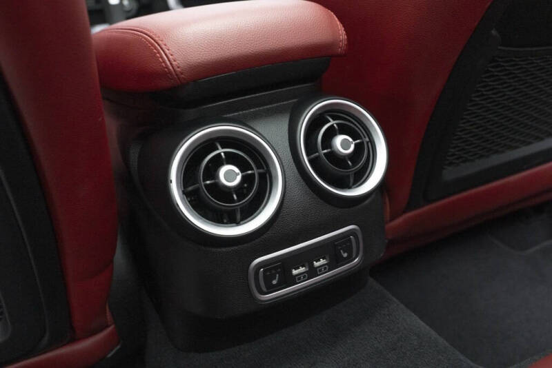 2022 Alfa Romeo Giulia Veloce