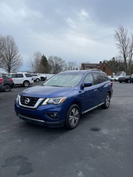 2017 Nissan Pathfinder for sale at Boardman Auto Exchange in Youngstown OH