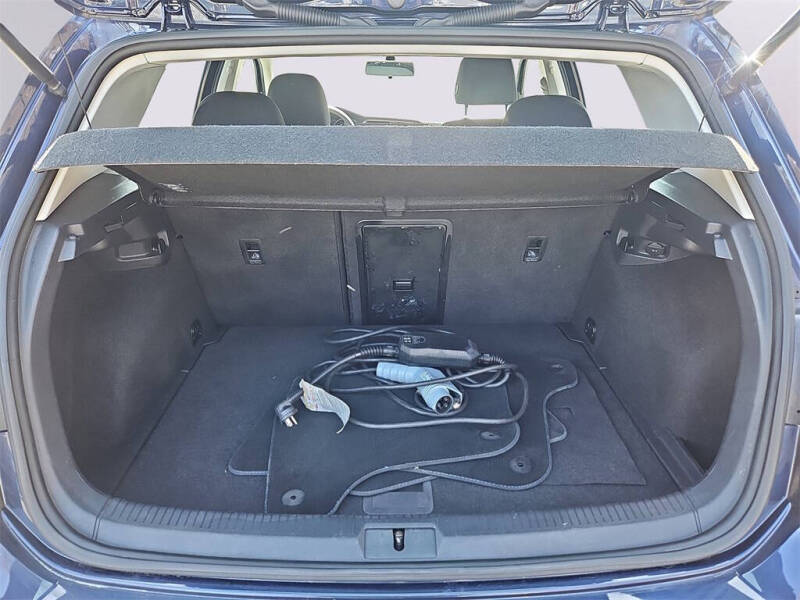 2016 Volkswagen e-Golf SE