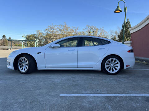 2017 Tesla Model S 75D