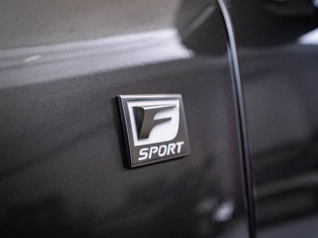 2022 Lexus LX 600 F SPORT Handling