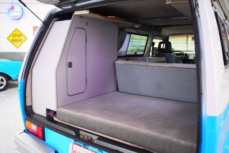 1989 Volkswagen Vanagon GL Camper