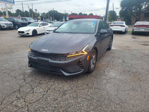 2022 Kia K5 for sale at Buffalo Auto Sales 2 Inc in Pasadena TX