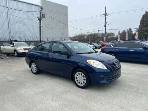 2013 Nissan Versa 1.6 S Plus