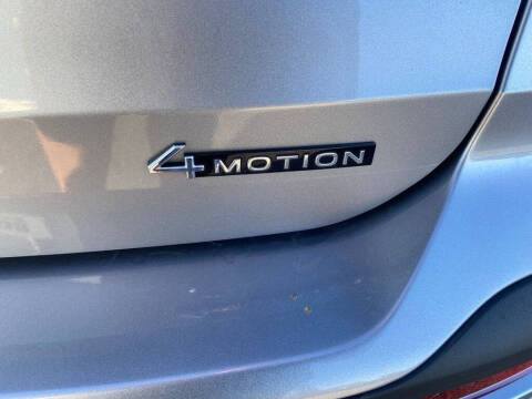 2025 Volkswagen Taos SE 4Motion