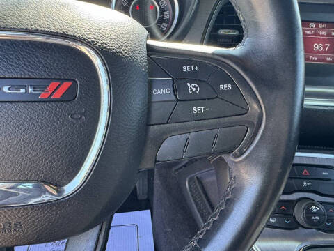 2016 Dodge Challenger SXT