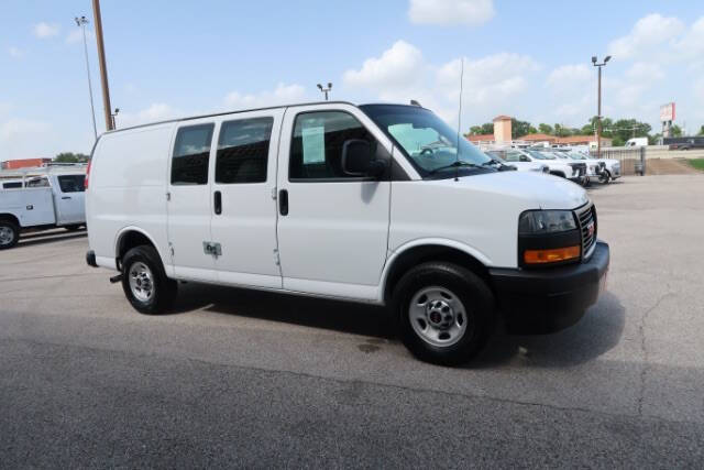 2023 GMC Savana 2500