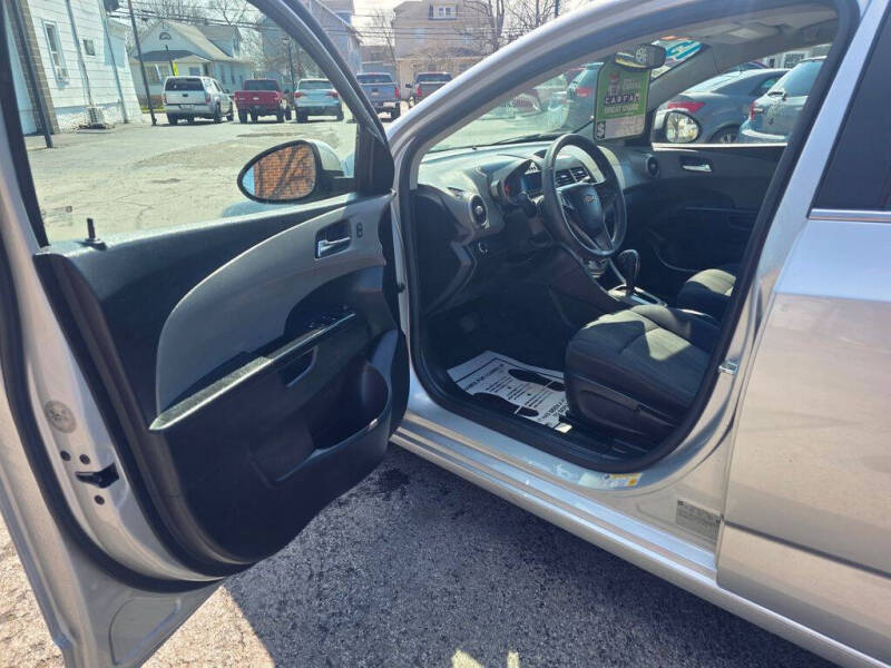 2015 Chevrolet Sonic LT Auto