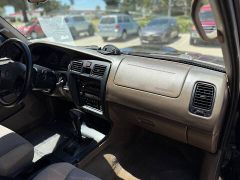 2000 Toyota 4Runner SR5