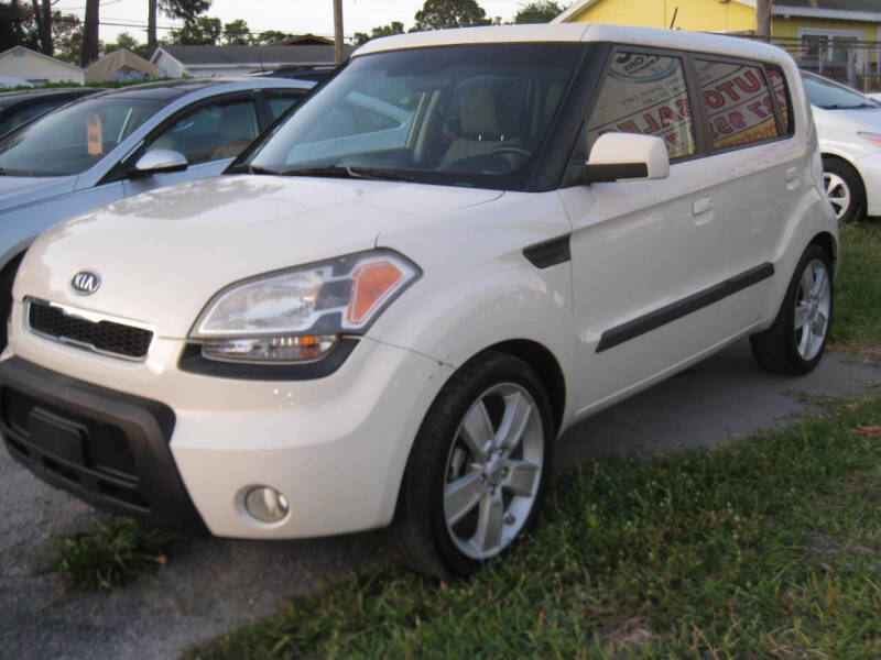 2010 Kia Soul +