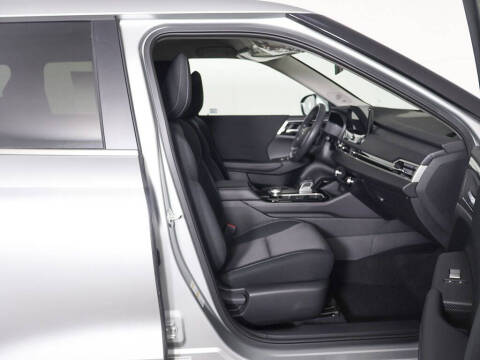 2026 Mitsubishi Outlander ES