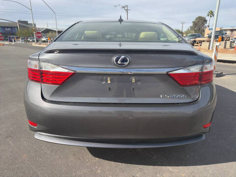 2014 Lexus ES 300h