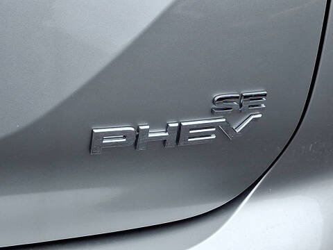2025 Mitsubishi Outlander PHEV SE
