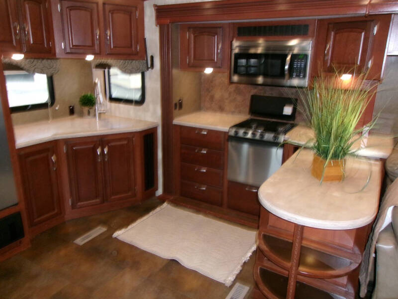 2015 Winnebago Latitude 36rk