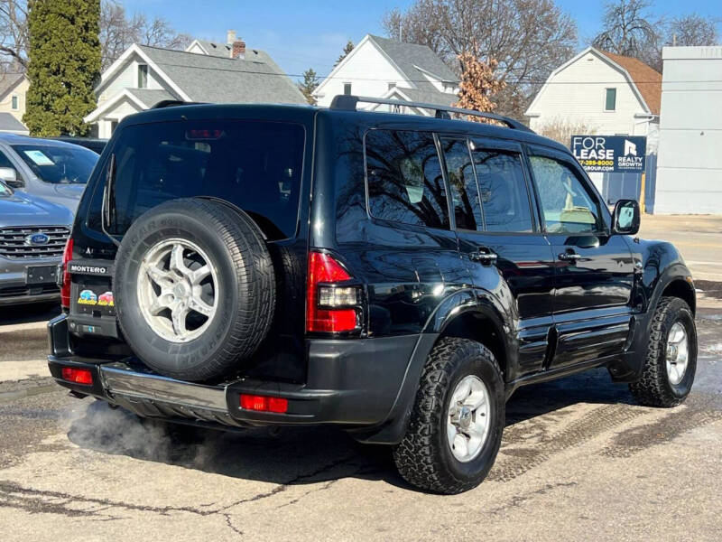 2002 Mitsubishi Montero Limited