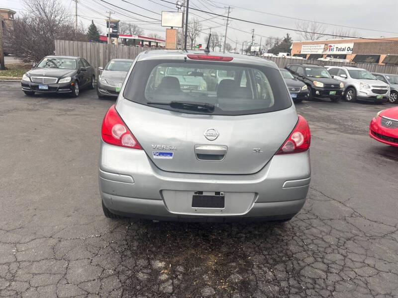 2009 Nissan Versa 1.8 S