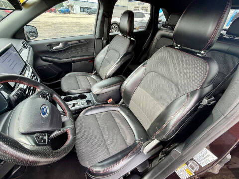 2023 Ford Escape ST-Line Select