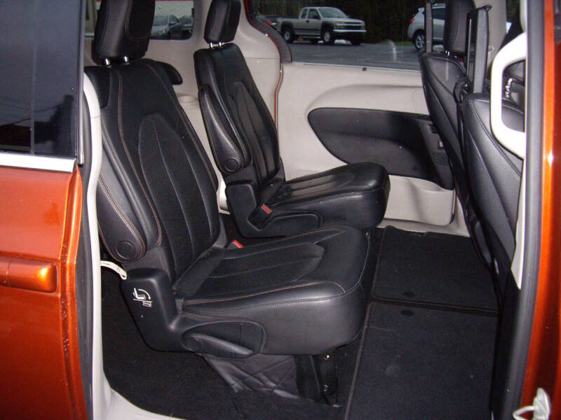 2018 Chrysler Pacifica Touring L Plus